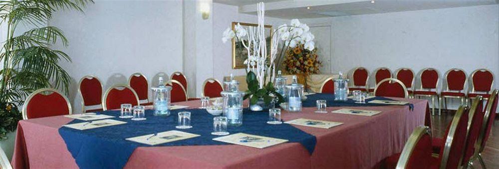 Hotel Savoy Palace 가르도네리비에라 외부 사진