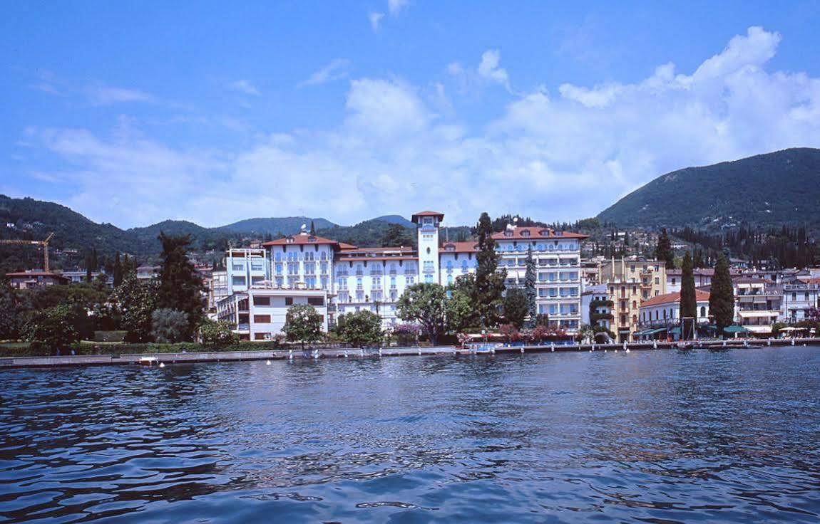 Hotel Savoy Palace 가르도네리비에라 외부 사진