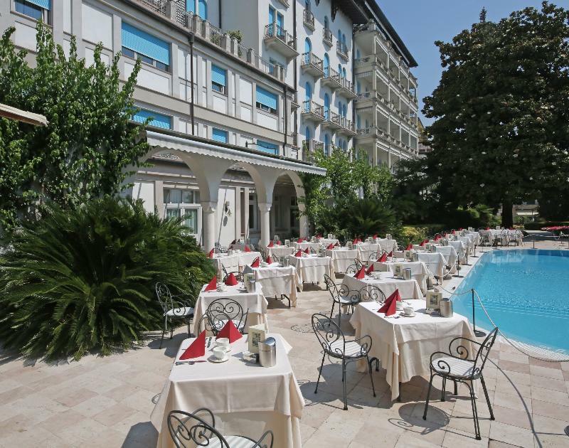 Hotel Savoy Palace 가르도네리비에라 외부 사진